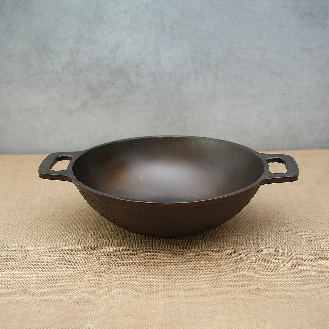Pure Castiron Smooth Finish Kadai / Cheenachatti Pre Seasoned