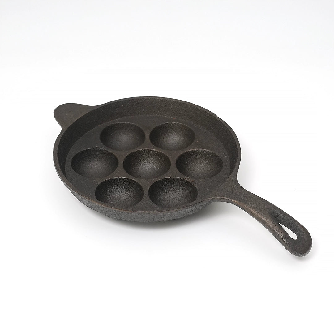 Pure Castiron Paniyarakallu / Unniyappam Chatti With Long Handle Round 7 Cavity Pre Seasoned